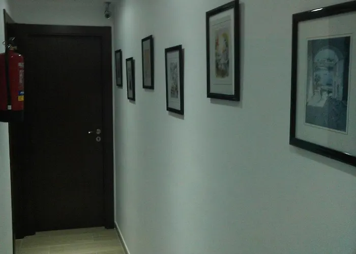 Konukevi Hostal Cubelles