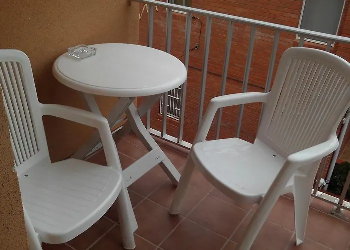 Hostal Cubelles