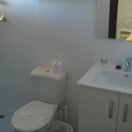 Hostal Cubelles Casa de hóspedes *