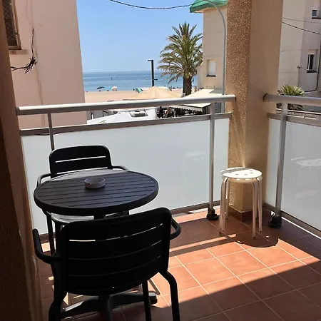 Hostal Cubelles