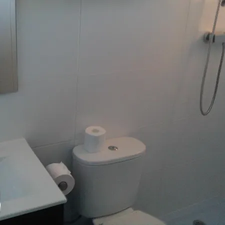 Hostal Cubelles