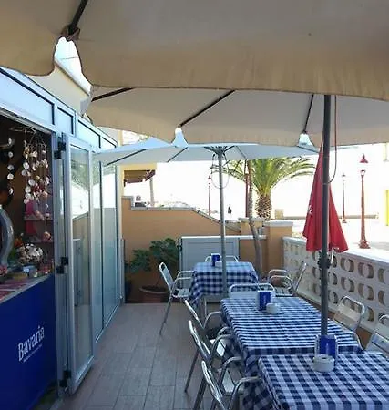 Guest house Hostal Cubelles Cubelles